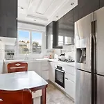 Estelle, Luxe Au 1er Arrondissement París