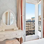 Estelle, Luxe Au 1er Arrondissement *