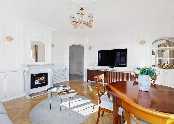 Estelle, Luxe Au 1er Arrondissement * Párizs